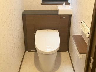 トイレリフォーム 空間がスッキリし、お掃除もしやすくなった収納付きトイレ