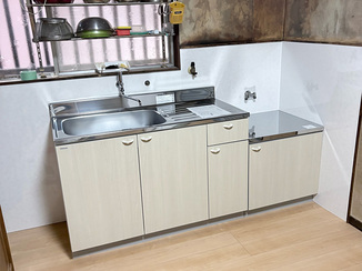 キッチンリフォーム 使い勝手はそのまま、明るさをプラスしたキッチン